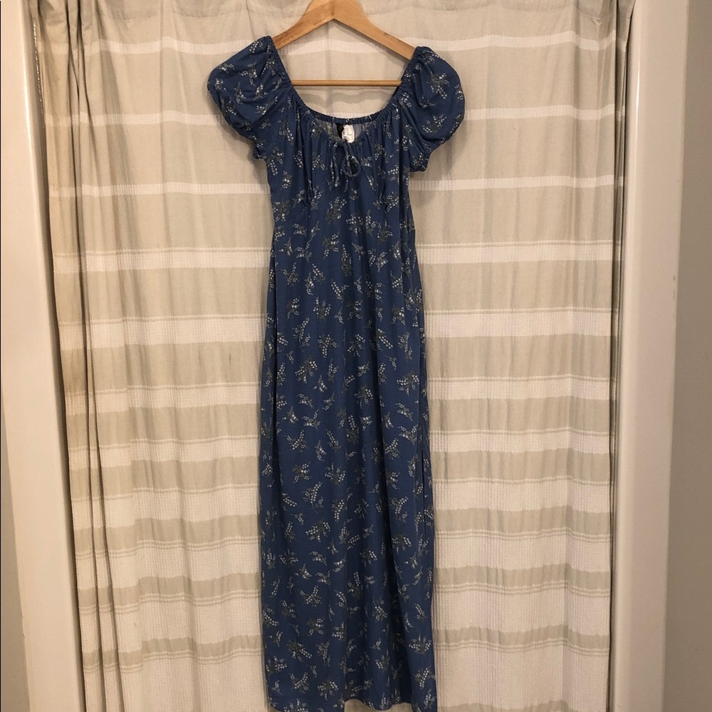 Divided Blue Floral Puff-Sleeve Maxi Dress